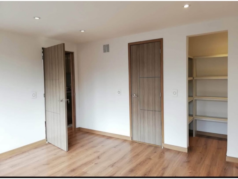 VENDO APTO CHAPINERO ALTO — foto 2
