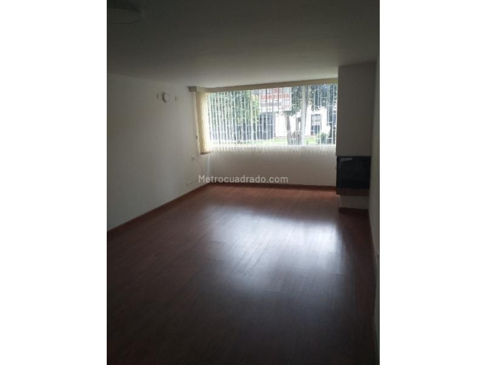 VENDO APTO CASTELLANA