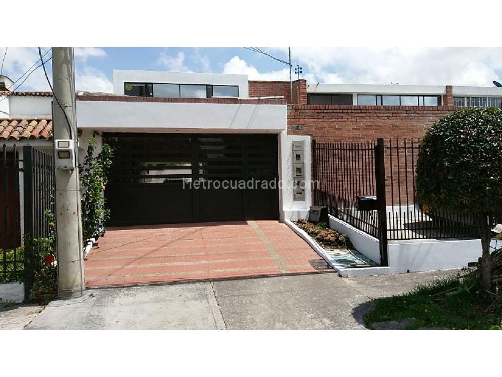 VENDO CASA EN NIZA
