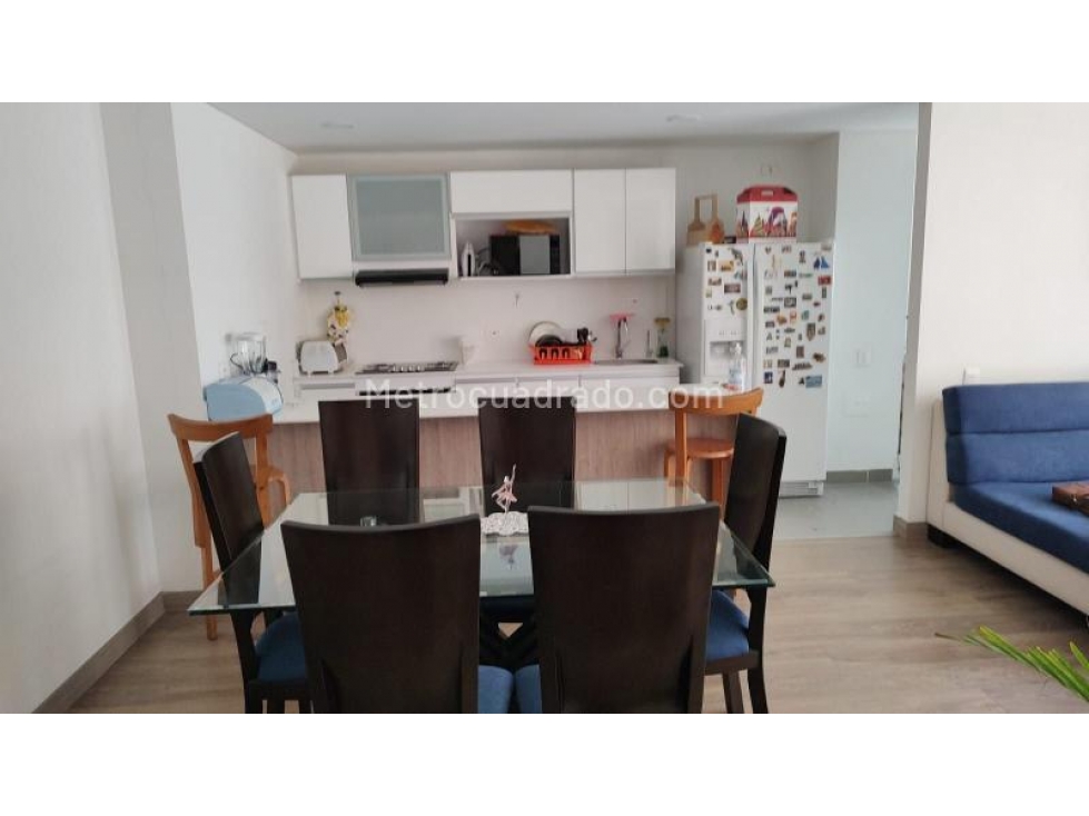 VENDO APTO MAZUREN — foto 3