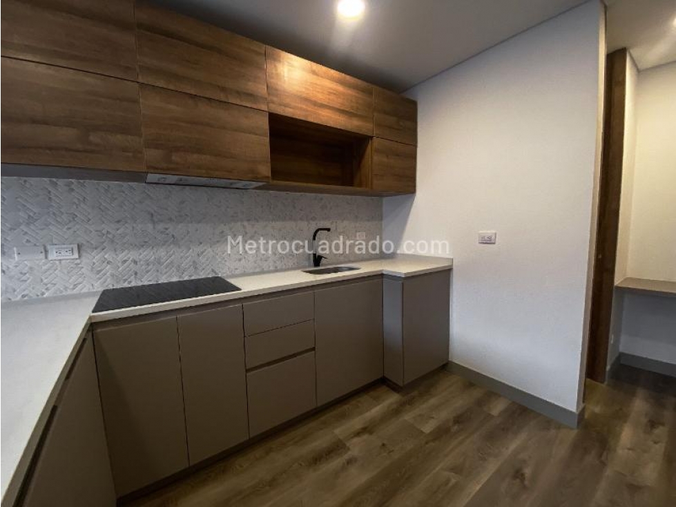 VENDO APTO CHICO — foto 4