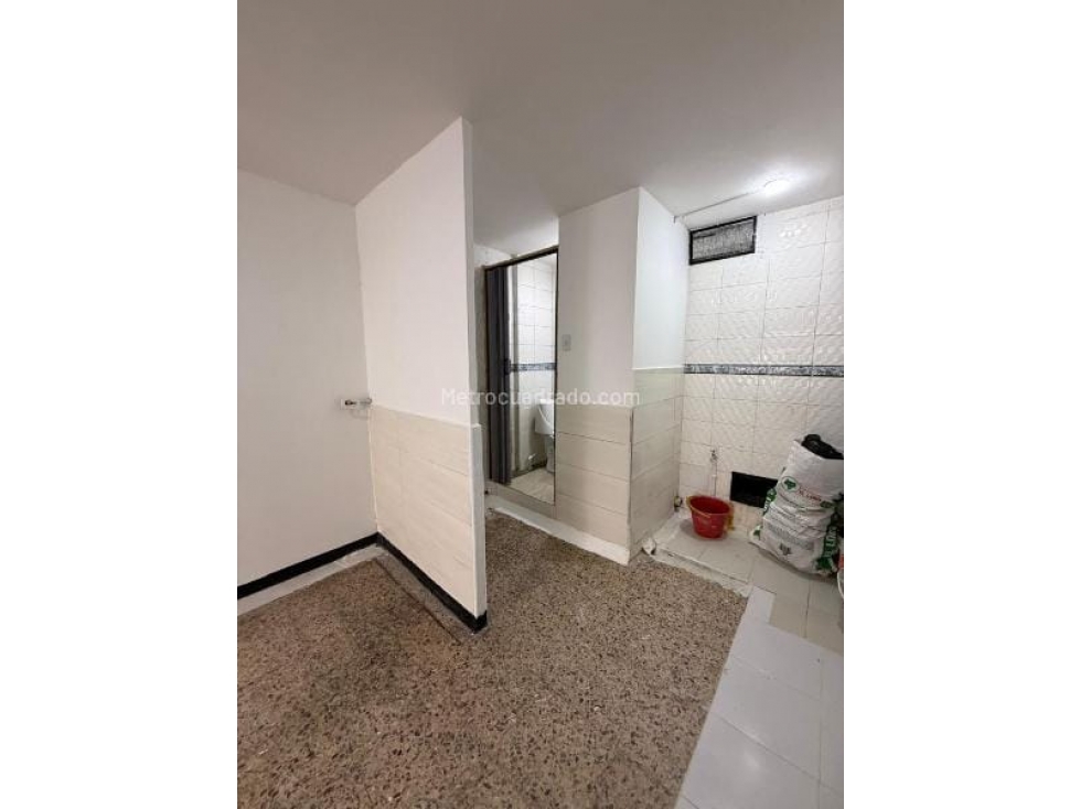 VENDO LOCAL CHAPINERO — foto 4