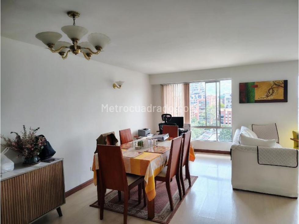 VENDO APTO CHICO — foto 2