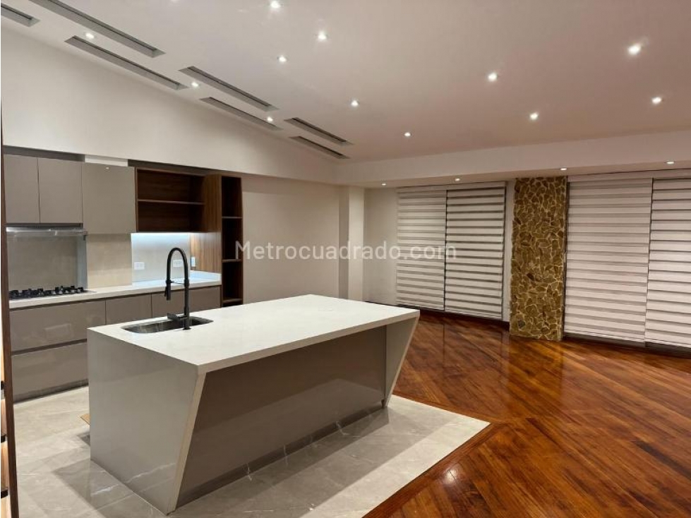 VENTA APTO DUPLEX PUENTE LARGO — foto 2
