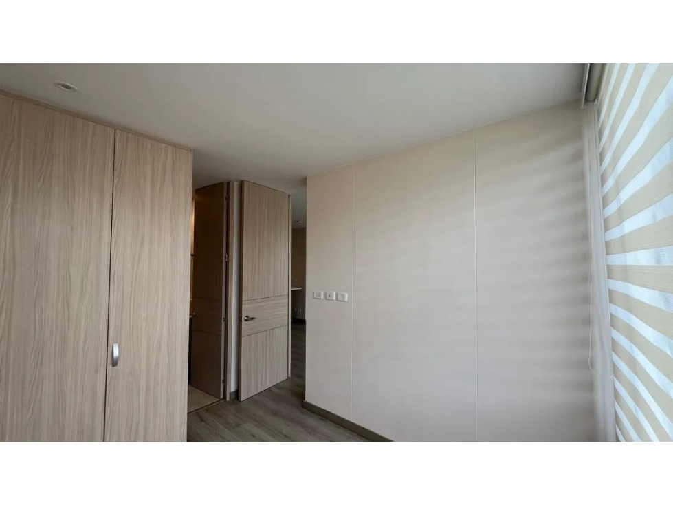 VENDO APTO LA CASTELLANA — foto 6