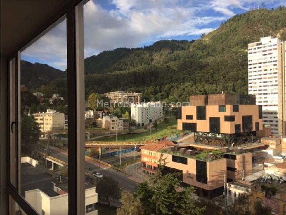 VENDO APTO DUPLEX CENTRO INTERNACIONAL