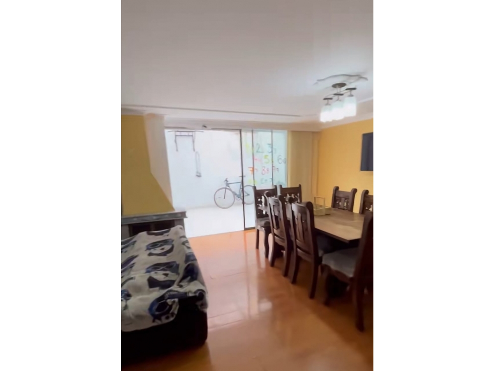 VENDO APTO BATAN