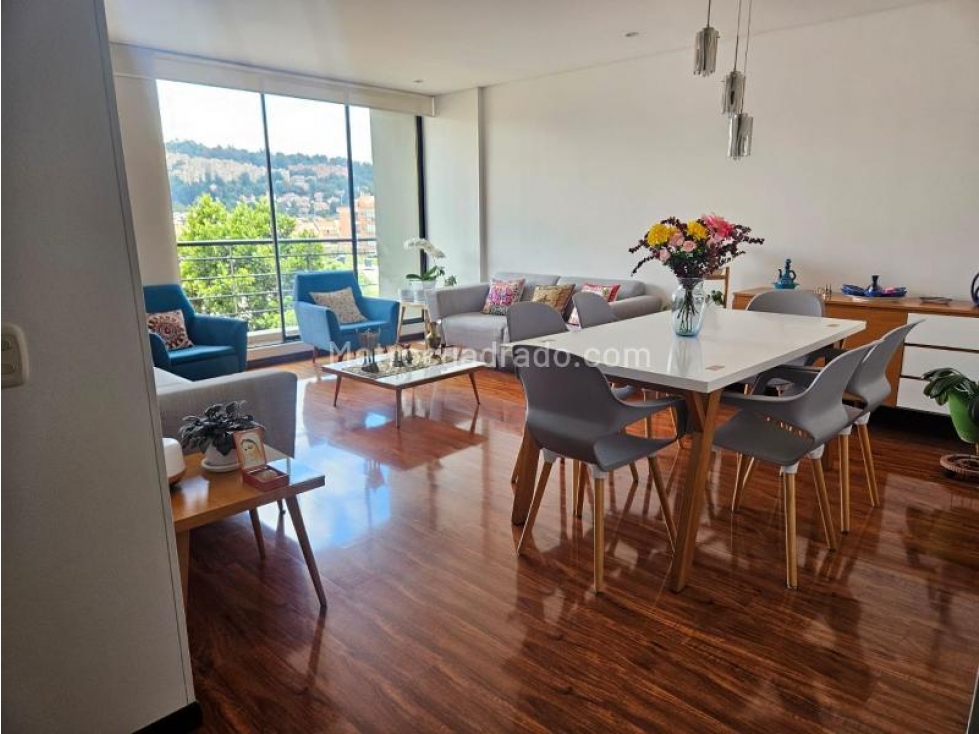 VENDO APTO BOULEVARD LAS VILLAS