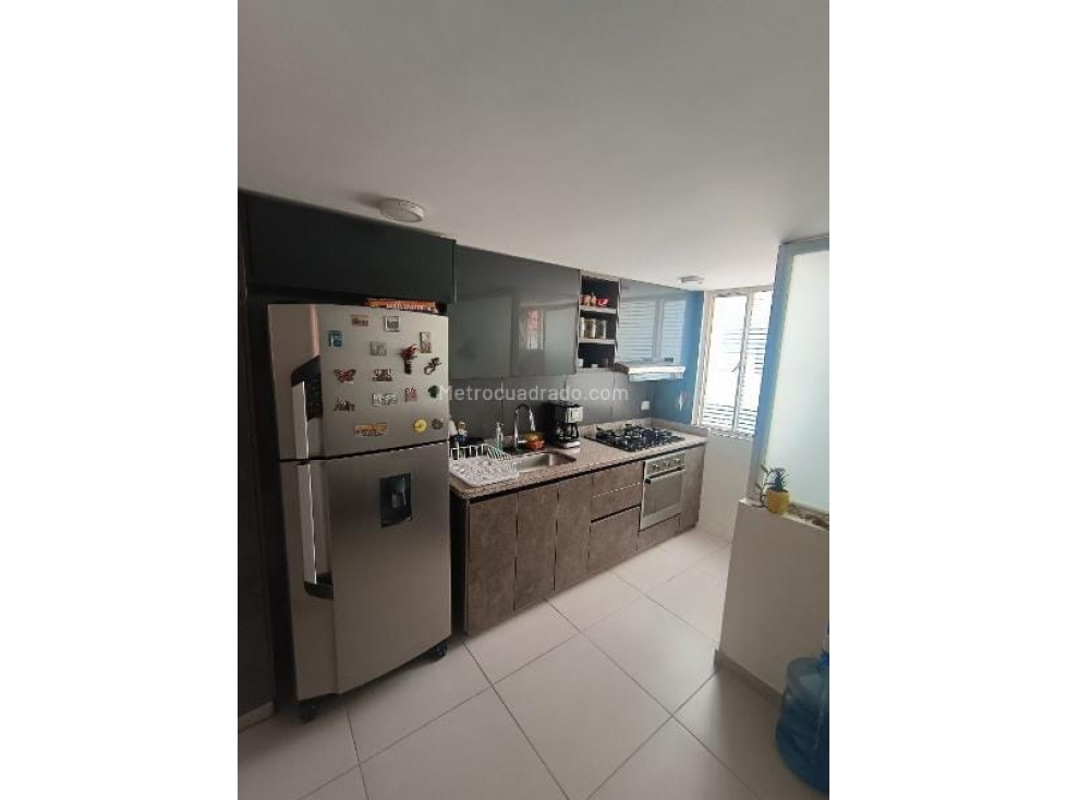 VENDO APTO CEDRITOS CAOBOS — foto 5