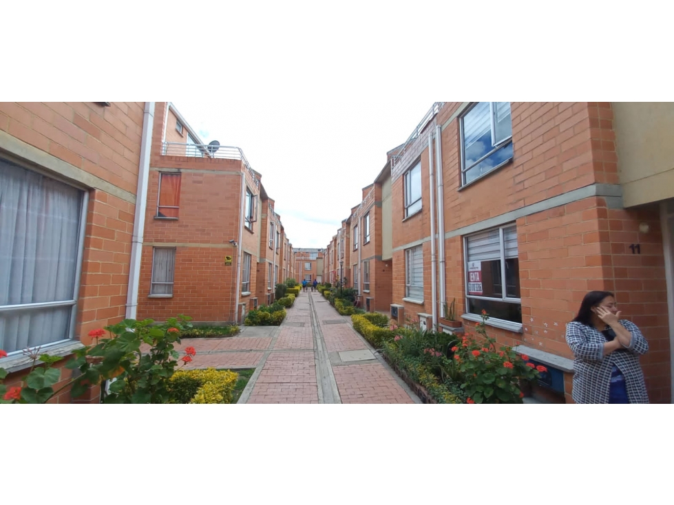 VENDE CASA EN MADRID VILLAS DE ALCALA SEGUNDA ETAPA — foto 2