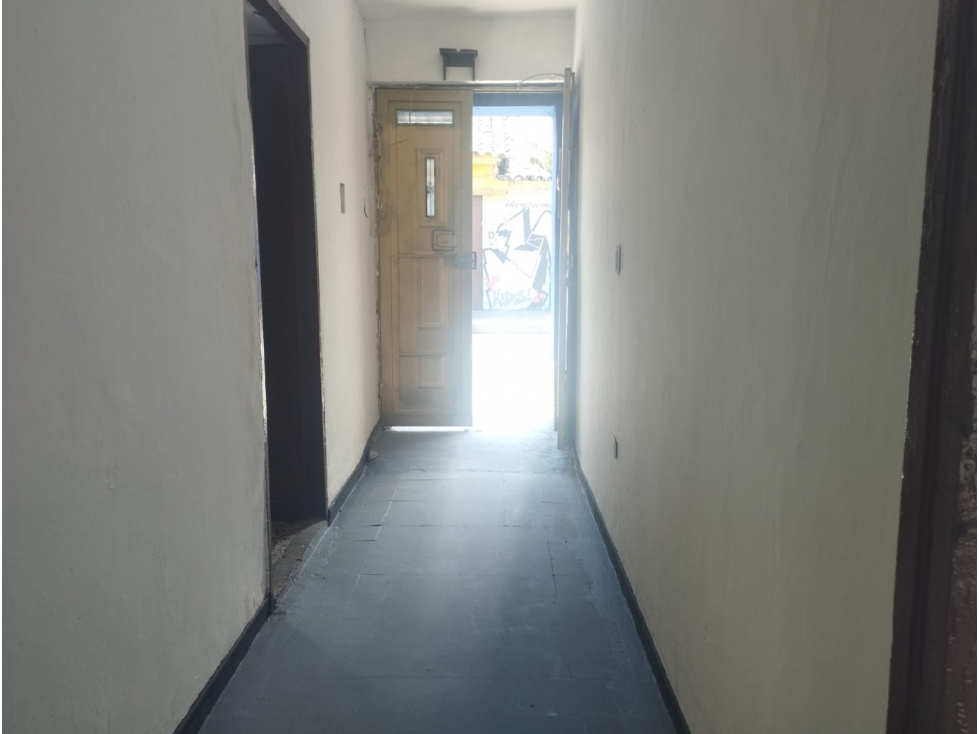 ARRIENDO CASA EN SECTOR COMERCIAL DE FUNZA - 4