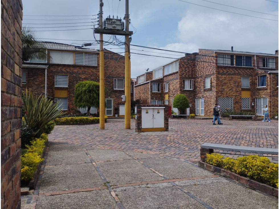 SE VENDE CASA CERCA AL CENTRO COMERCIAL SANTA FE DE BOGOTA — foto 3