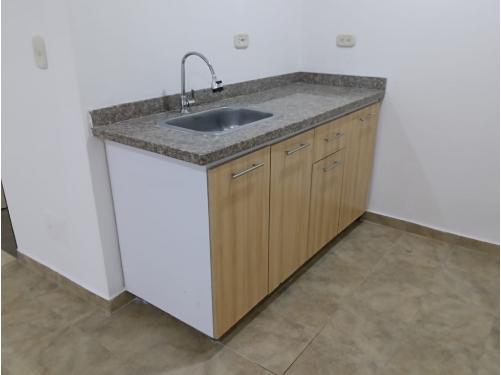VENDE LOCAL CERCA AL CENTRO DE FONTIBON — foto 5