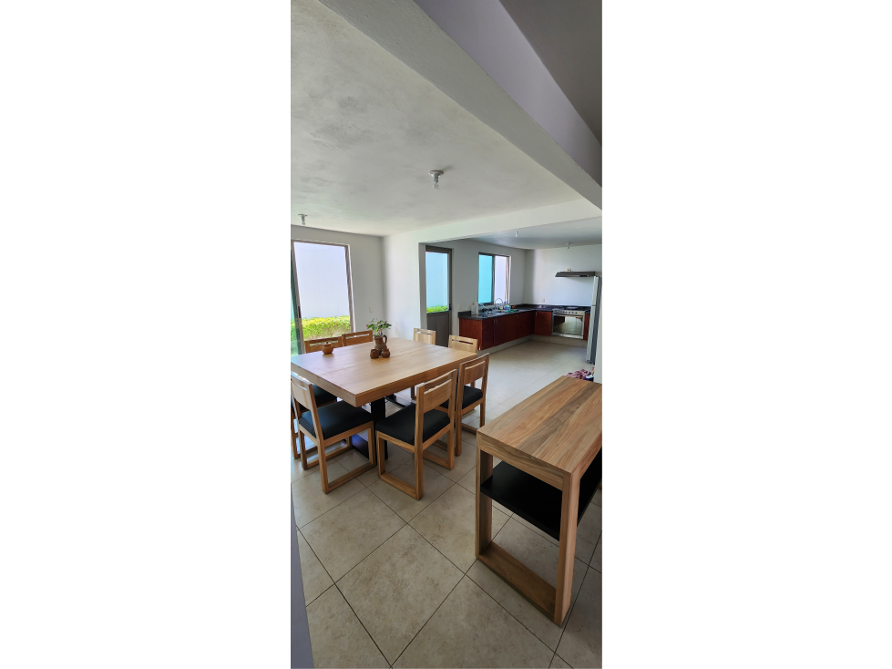 Agradable y Bonita Casa en Residencial Ixtapan. - 2