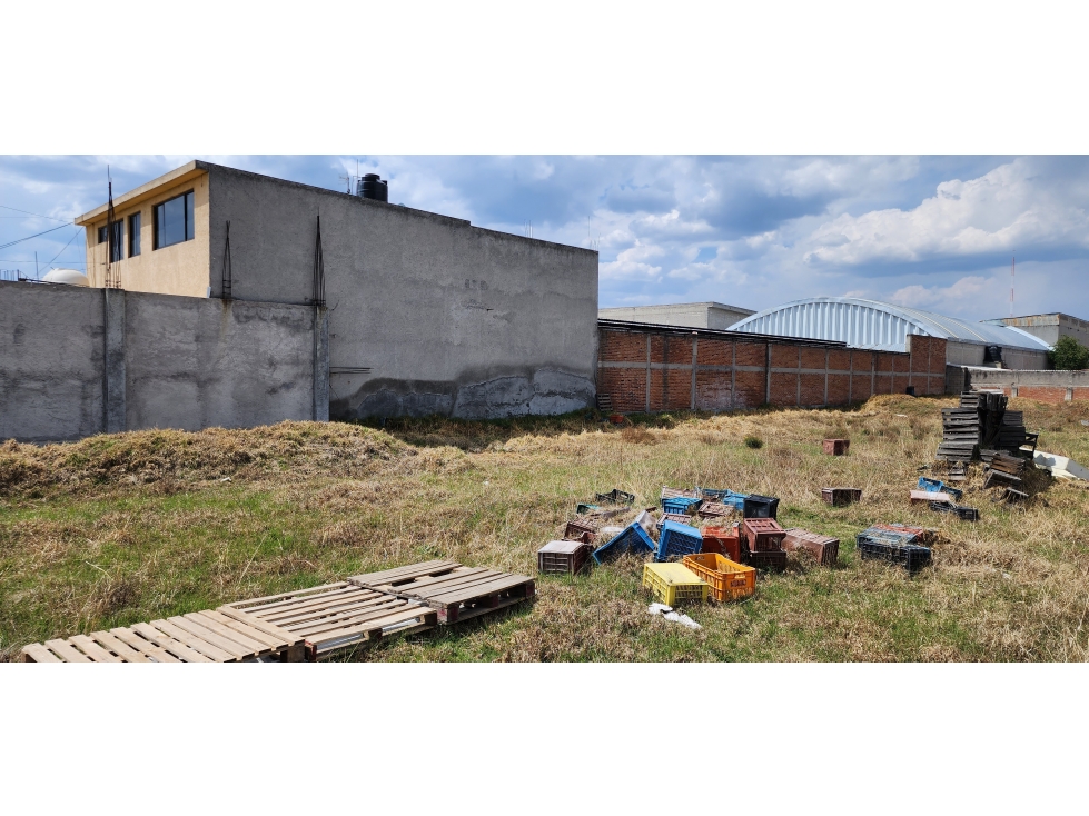 Terreno en Venta a un Costado de la Central de Abastos de Toluca - 4
