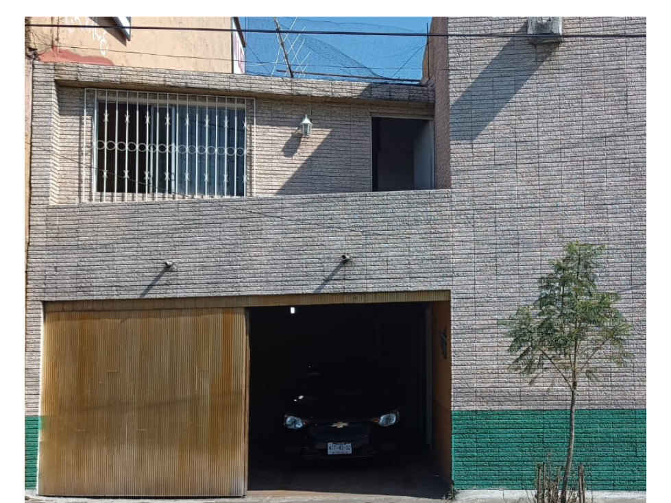 Comodidad y Estilo: Casa en Venta en la Colonia San Sebastián, Toluca - 1
