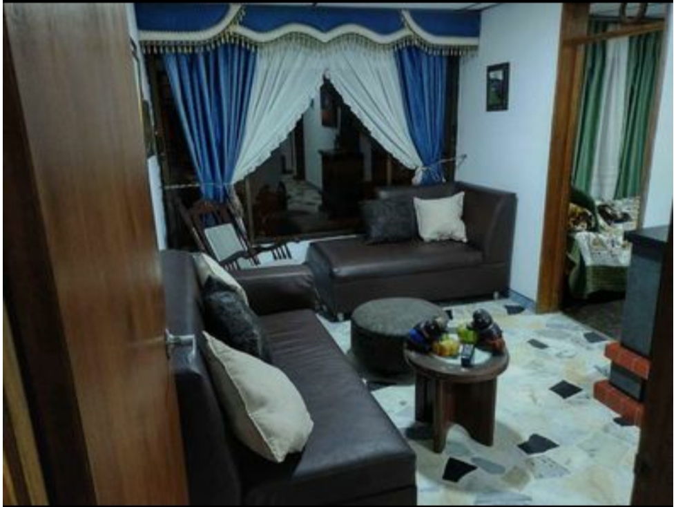 VENDE CASA CON RENTA EN LA SULTANA, MANIZALES CALDAS