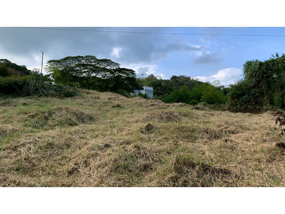 VENTA DE LOTE VÍA AUTOPISTA DEL CAFÉ, MANIZALES CALDAS