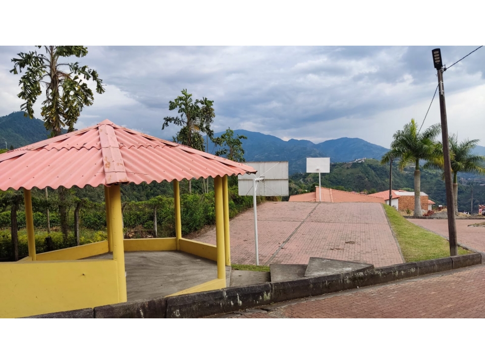 VENTA LOTE EN CONSTRUCCIÓN SECTOR BAJO TABLAZO — foto 2