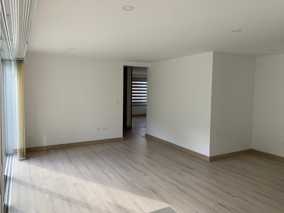 VENTA DE APARTAMENTO EN LA AV. ALBERTO MENDOZA, MANIZALES-CALDAS — foto 4