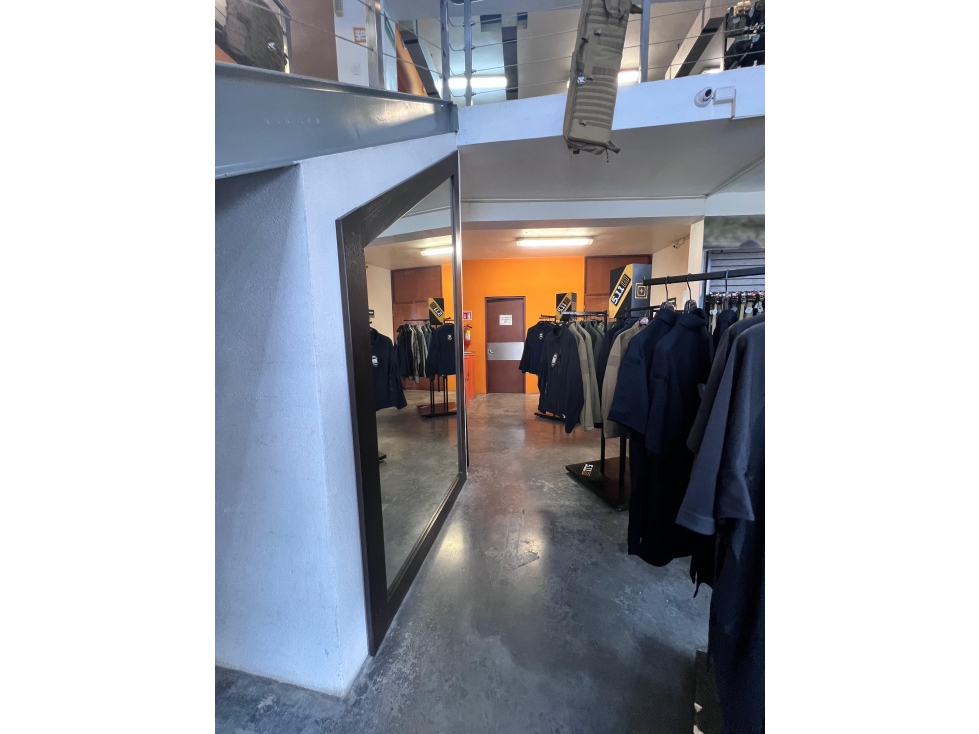 LOCAL EN VENTA FELIX U. GOMEZ — foto 4