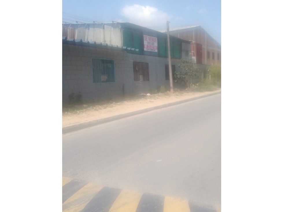 Vendo lotes comerciales contiguos total 3.175 m2 Mosquera Cundinamarca - 3