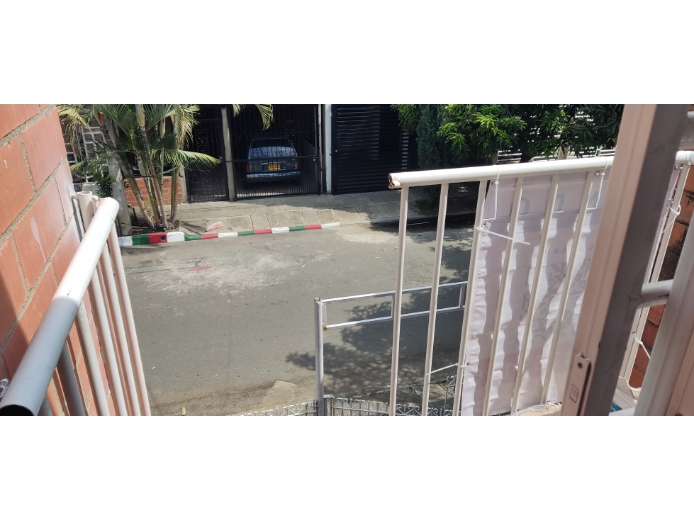 Vendo Casa remodelada de 2 pisos en Ciudad Bonanza, Jamundí — foto 5