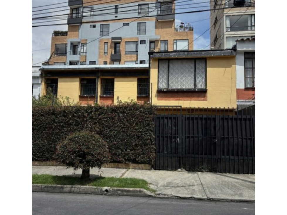 Vendo casa apta desarrollo inmobiliario S Bárbara Central Usaquén Bog