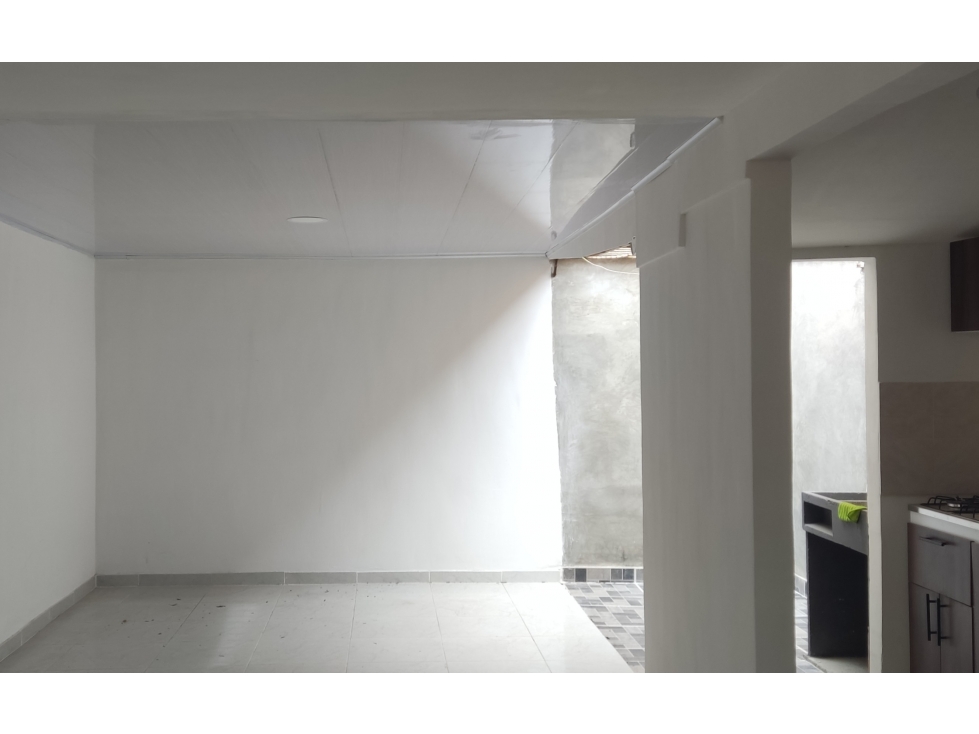 Vendo Casa remodelada de 2 pisos en Ciudad Bonanza, Jamundí — foto 2