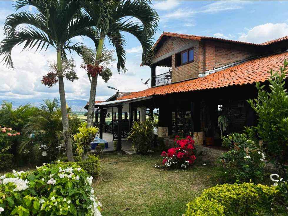 Vereda El Vínculo Buga, se vende casa campestre con lote en condominio - 1
