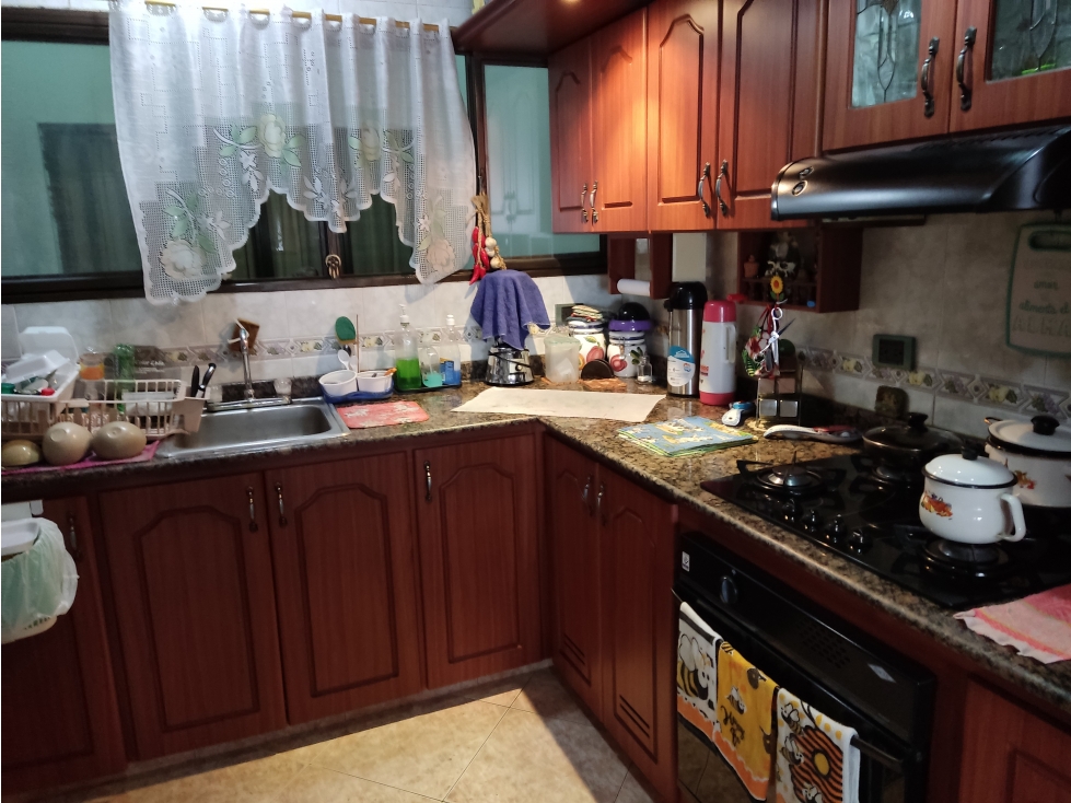 Vendo casa uso mixto con local y apartamentos en Las Acacias, Cali — foto 6
