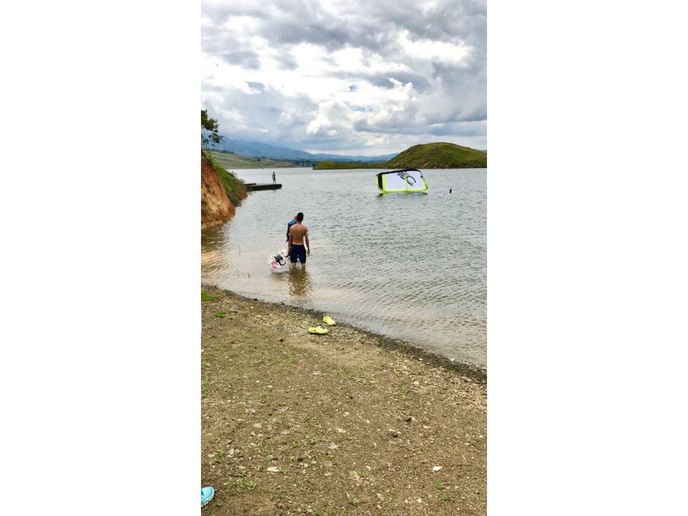 Vendo lote en Parcelación con borde sobre el Lago Calima Valle - 4