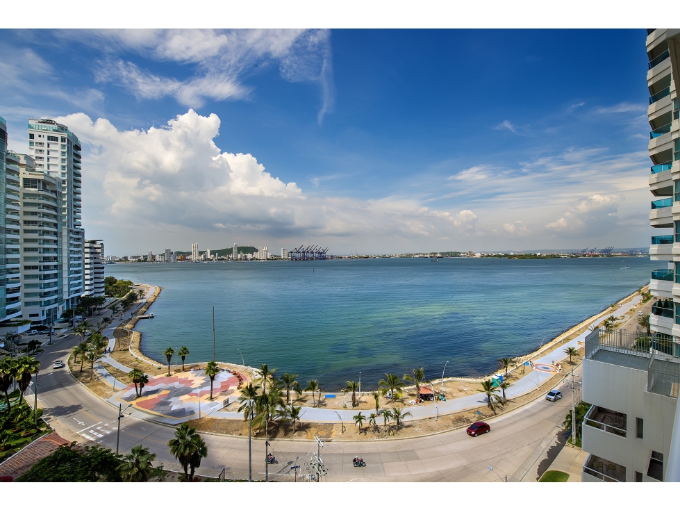 VENTA APARTAMENTO EN CASTILLOGRANDE FRENTE A LA BAHIA