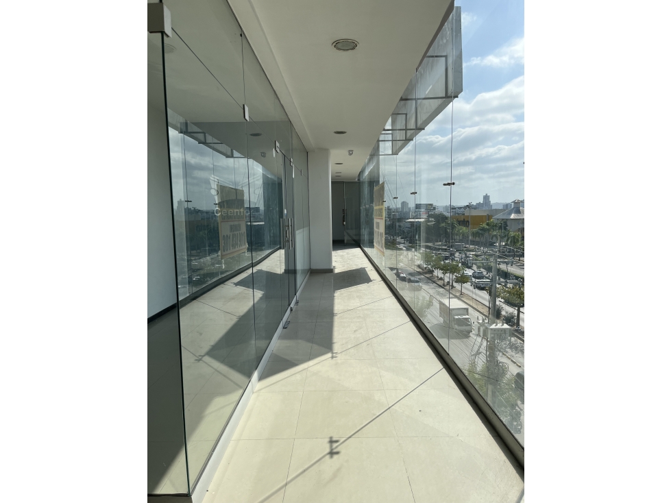 ARRIENDO OFICINA EN LA AVENIDA PEDRO DE HEREDIA - SECTOR LA CASTELLANA — foto 2