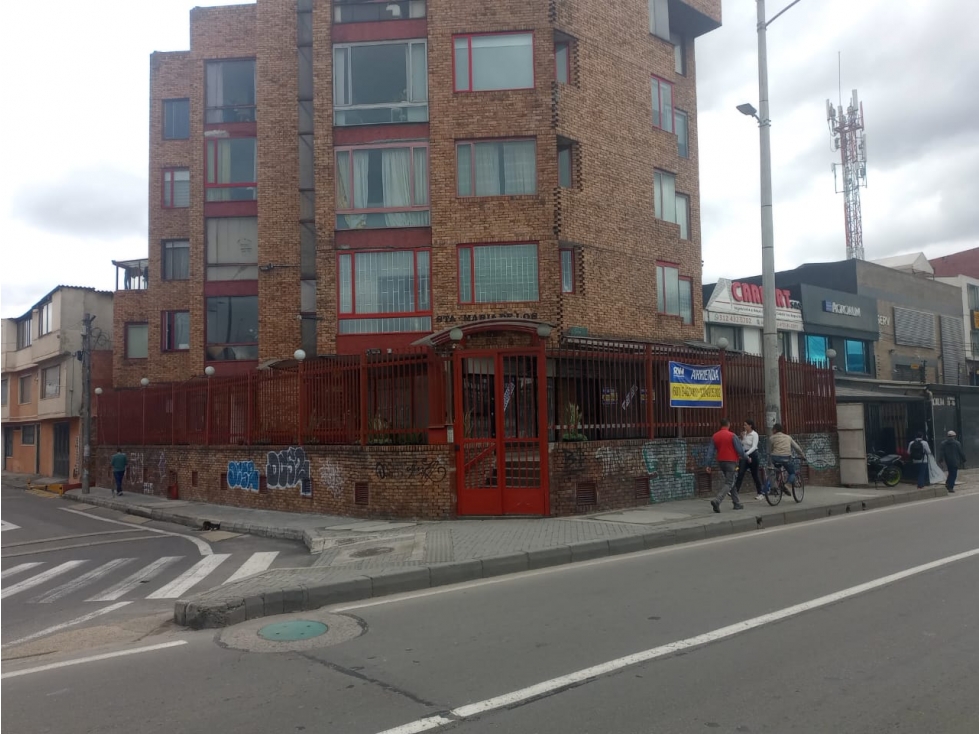 VENTA - ARRIENDO LOCAL COMERCIAL EN BOGOTA SOBRE LA AVENIDA BOYACA