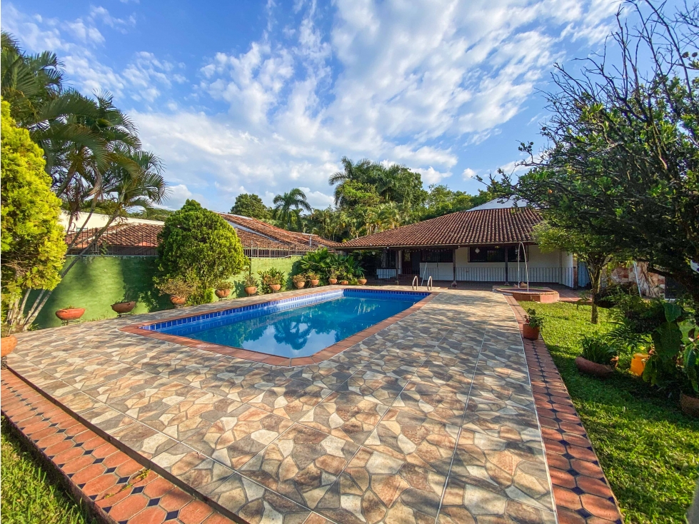 Vendo Casa en Ciudad Jardin, Cali, Valle del Cauca — foto 2