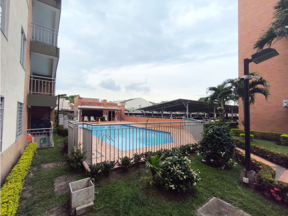 VENDO APARTAMENTO SEGUNDO PISO, BARRIO LA HACIENDA SUR DE CALI — foto 2