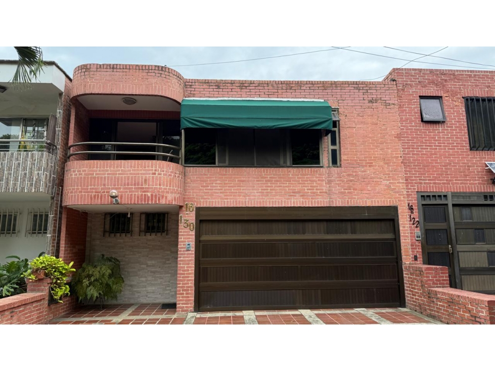 VENDO CASA DE DOS NIVELES AL SUR DE CALI, BARRIO EL INGENIO