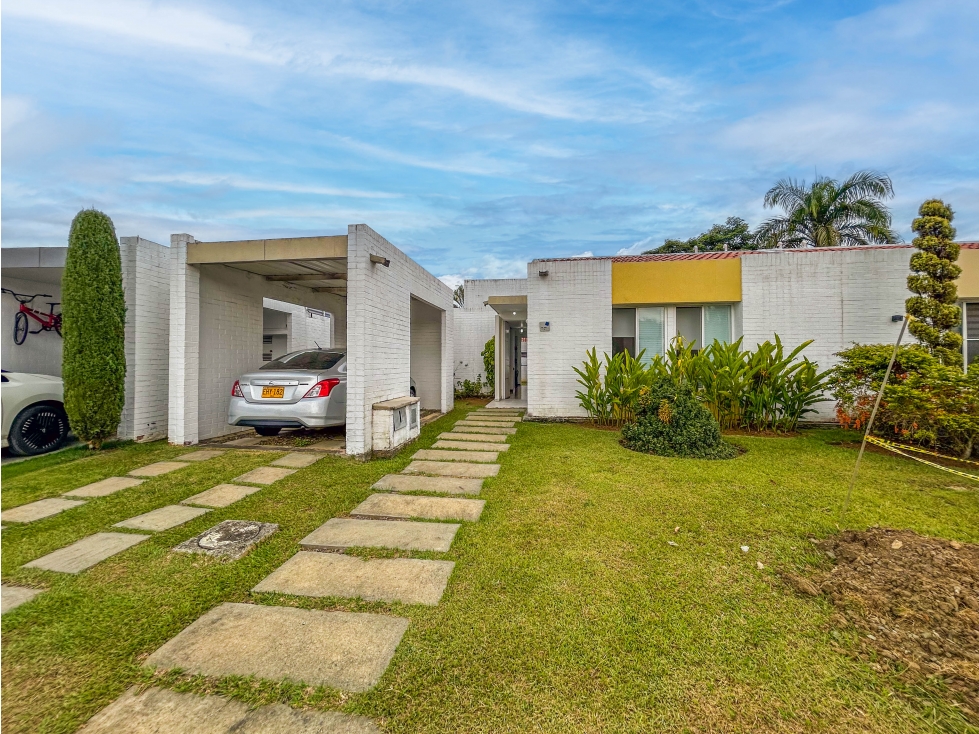 VENDO CASA CAMPESTRE EN BOSQUES EL CASTILLO — foto 2