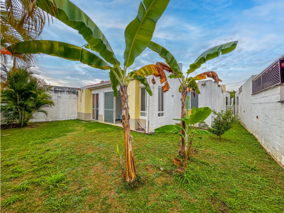 VENDO CASA CAMPESTRE EN BOSQUES EL CASTILLO — foto 3