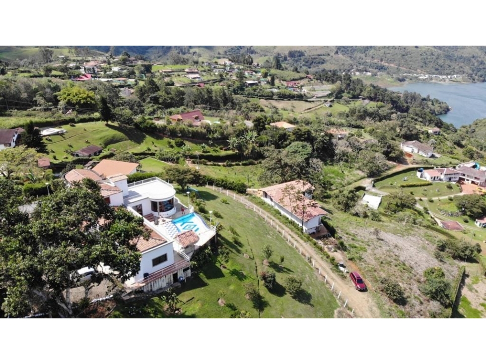 VENDO FINCA EN EL LAGO CALIMA, UNIDAD RESIDENCIAL VALLE DEL CAUCA - 5