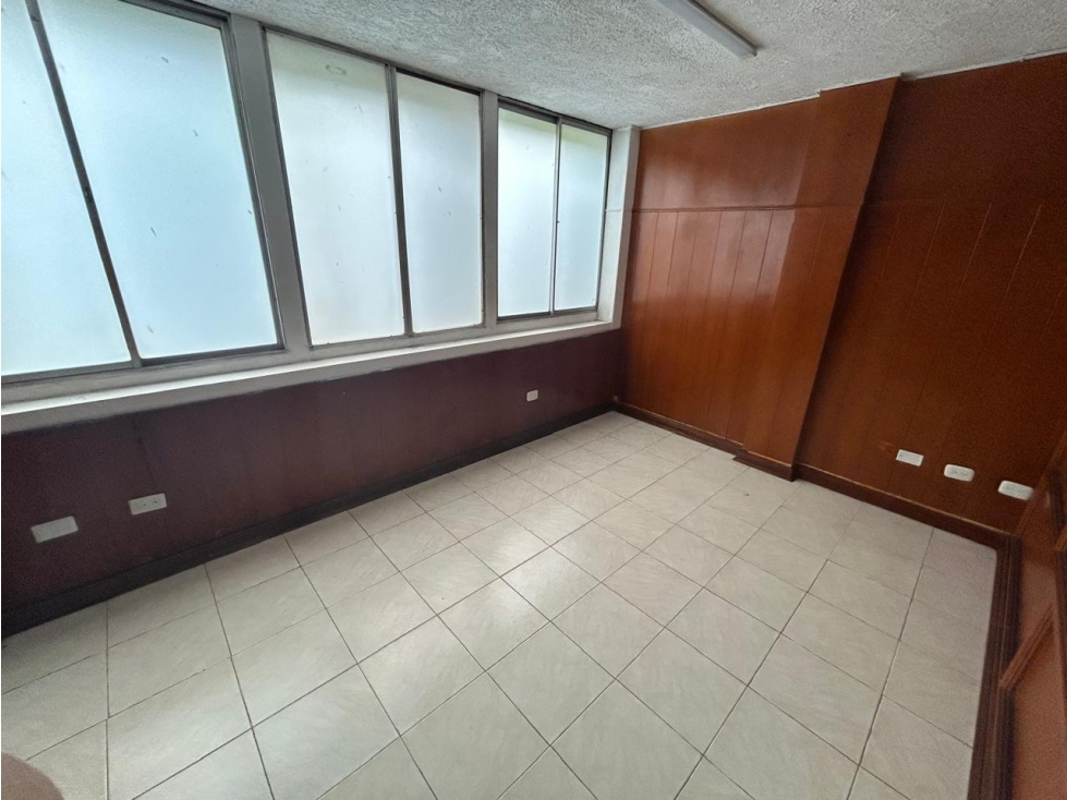 ARRENDAMOS OFICINA CENTRO / BUCARAMANGA - 2
