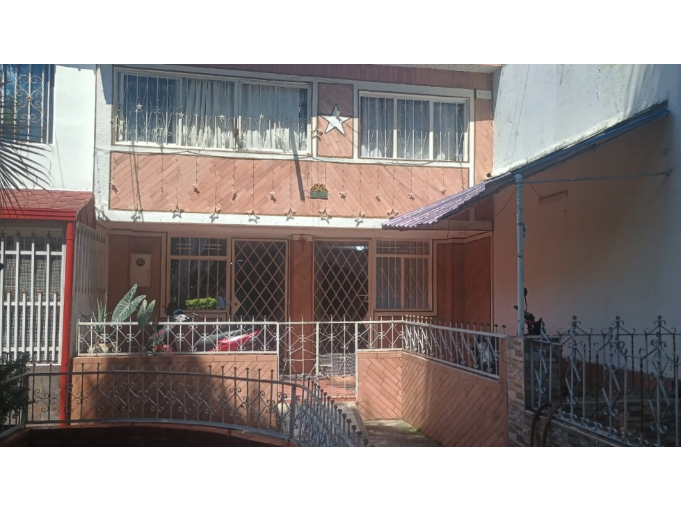 VENDEMOS CASA 2 PISOS - LAGOS 3 / FLORIDABLANCA — foto 2