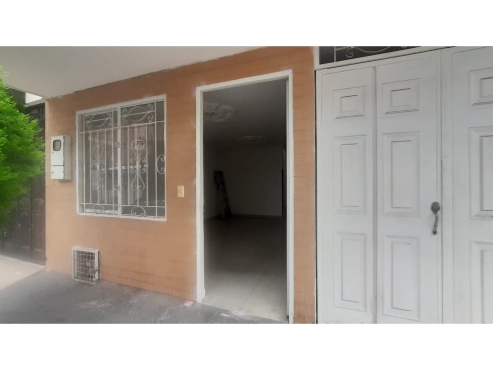 VENDEMOS CASA 2 PISOS - LA CUMBRE / FLORIDABLANCA