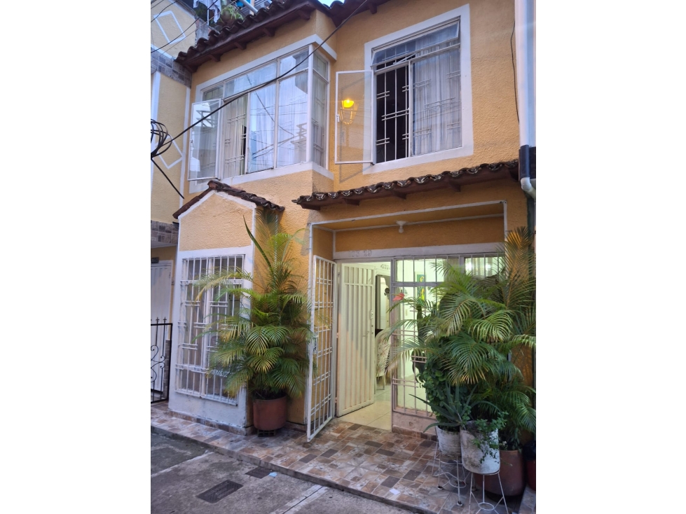 VENDEMOS LINDA CASA - COAVICONSA