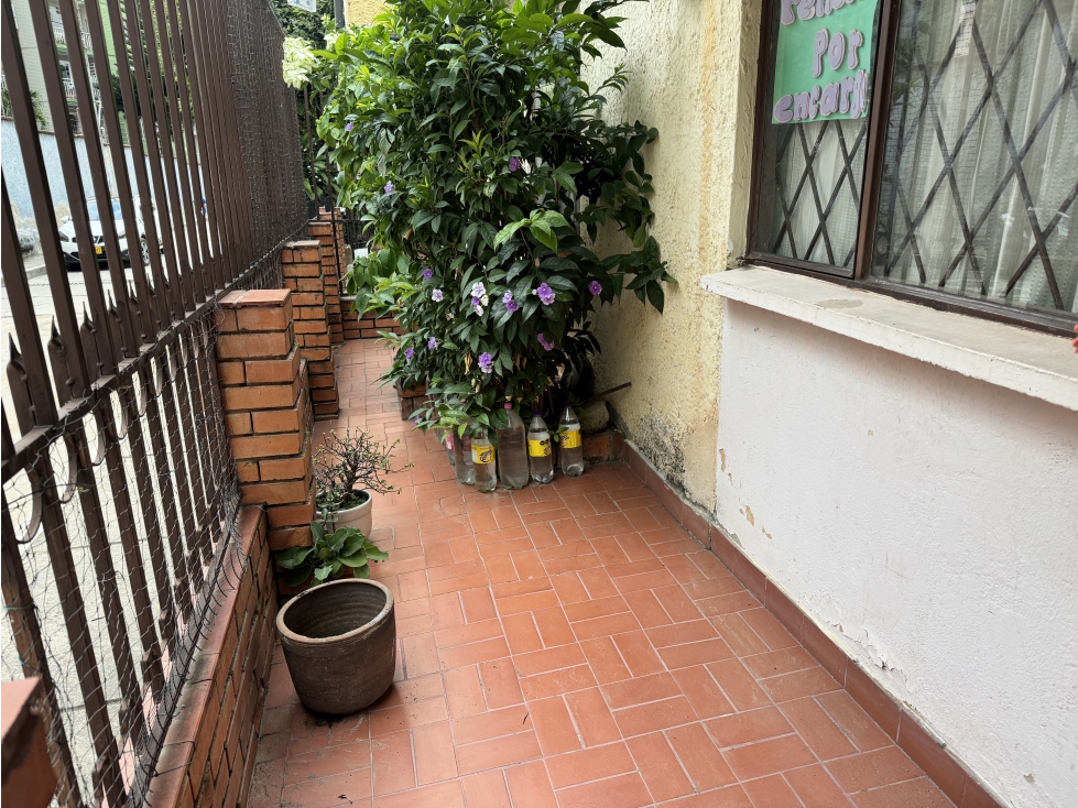 VENDEMOS CASA EN NOGALES / FLORIDABLANCA - 2