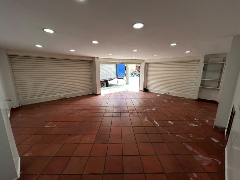 ARRENDAMOS LOCAL 1 PISO CENTRO / BUCARAMANGA - 2