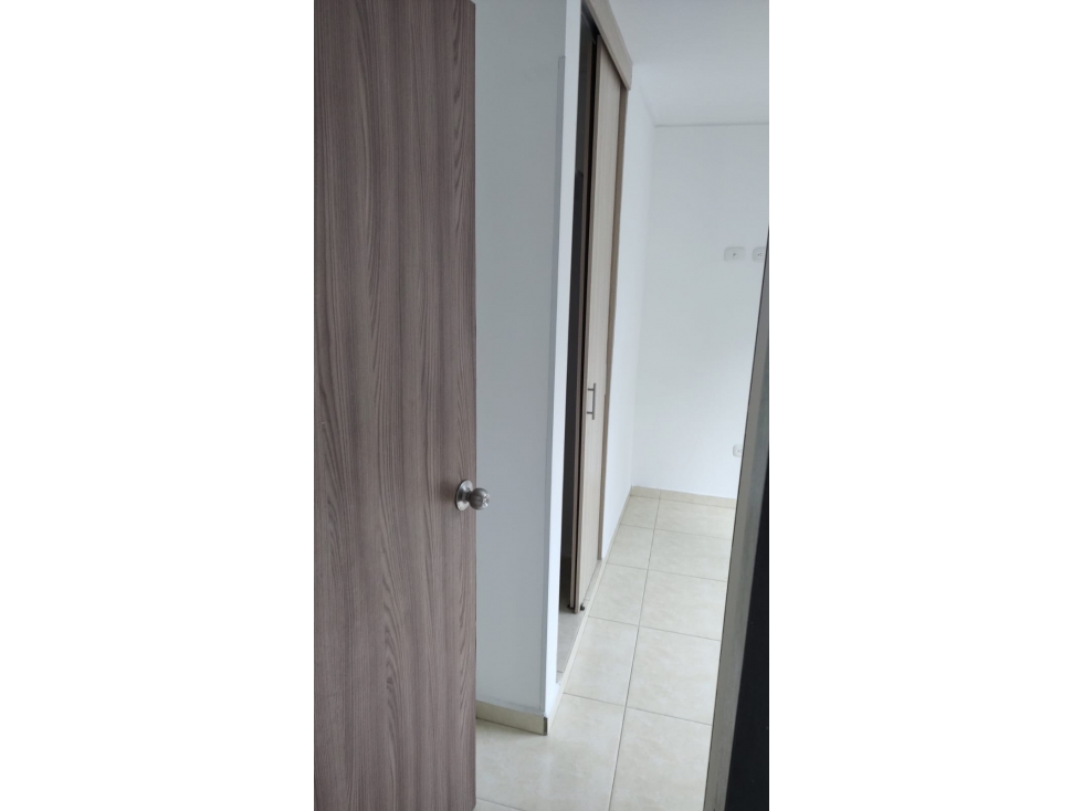SE VENDE APARTAMENTO EDIF CARRIZAL CAMPESTRE / GIRON — foto 3