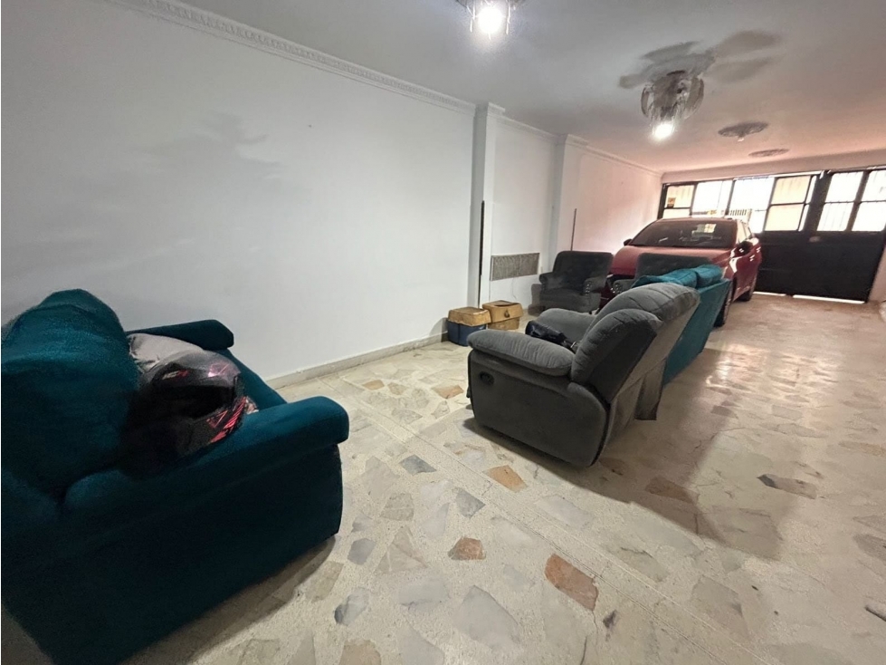 VENDEMOS CASA AMPLIA EN SAN ALONSO — foto 2
