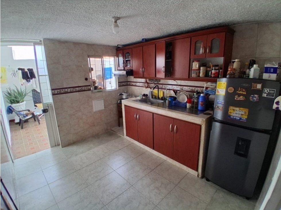 VENDEMOS CASA 2 PISOS - LAGOS I / FLORIDABLANCA — foto 4